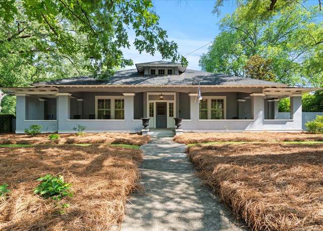 Property at 127 E Home Ave, Hartsville, SC 29550, 4 beds, 3.5 baths