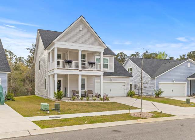 Property at 68 Red Bluff St, Summerville, SC 29483, 5 beds, 3.5 baths