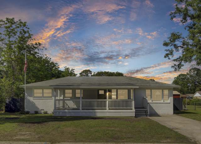 Property at 32 Elmora Ave, Goose Creek, SC 29445, 4 beds, 2 baths
