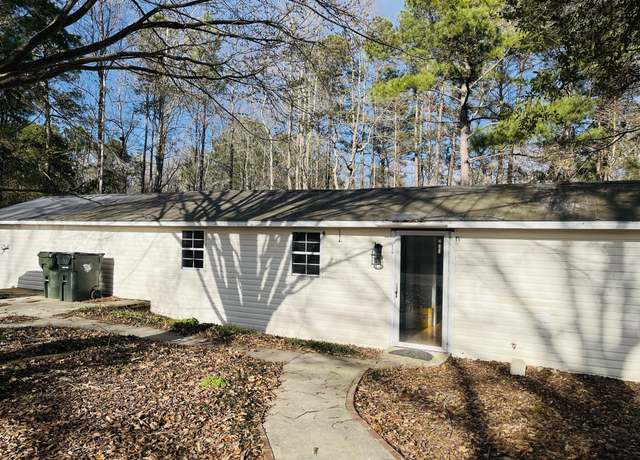 Property at 334 E Poplar Branch Dr, Moncks Corner, SC 29461, 5 beds, 2.5 baths
