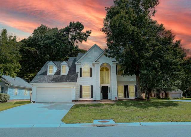 Property at 407 Thomaston Ave, Summerville, SC 29485, 4 beds, 2.5 baths