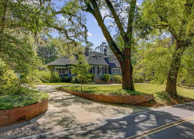 Property at 503 W Carolina Ave, Summerville, SC 29483, 4 beds, 3.5 baths