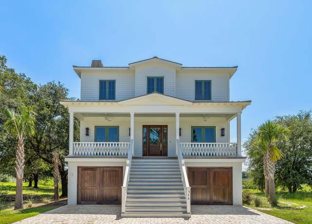 Property at 546 Towles Crossing Dr, Johns Island, SC 29455, 4 beds, 4.5 baths
