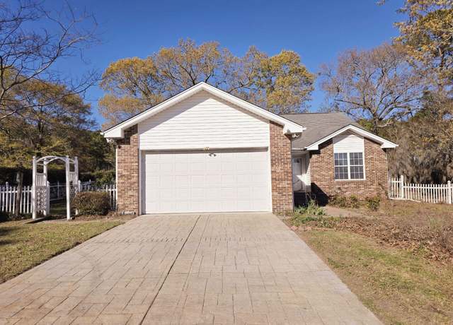 Property at 1575 Cottage Dr, Summerton, SC 29148, 3 beds, 2 baths