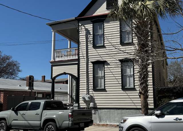 Property at 30 Radcliffe St, Charleston, SC 29403, 8 beds, 4 baths