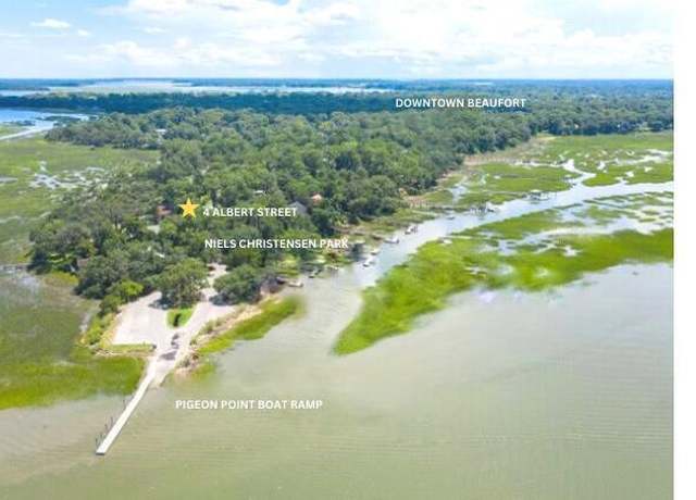Property at 4 Albert St, Beaufort, SC 29902