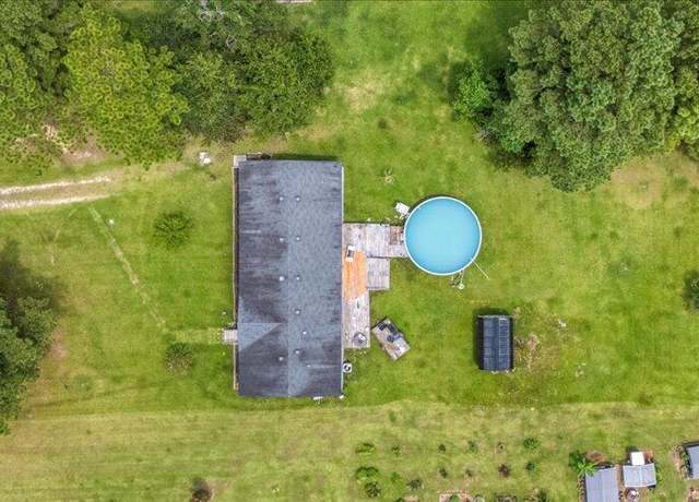Property at 226 Swanson Dr, Summerville, SC 29483, 4 beds, 3 baths