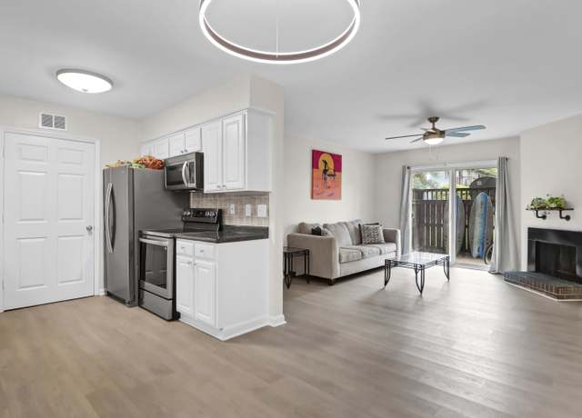 Property at 1402 Camp Rd Unit 10c, Charleston, SC 29412, 3 beds, 2 baths