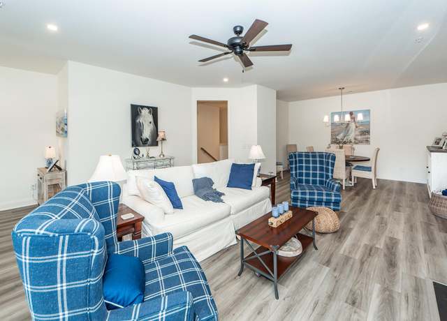 Property at 305 Flowering Peach Ct #202, Charleston, SC 29414, 3 beds, 3 baths