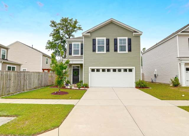 Property at 725 Pepperbush St, Charleston, SC 29414, 3 beds, 2.5 baths