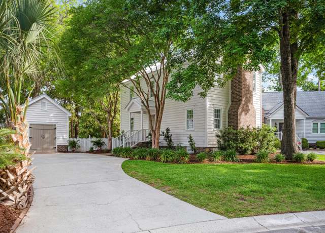 Property at 1514 Village Sq, Mount Pleasant, SC 29464, 2 beds, 1.5 baths
