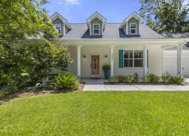 Property at 3291 Walter Dr, Johns Island, SC 29455, 3 beds, 2.5 baths