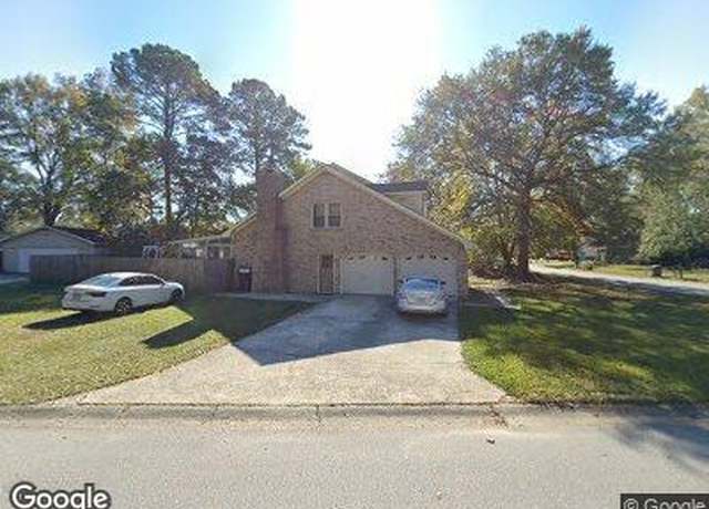 Property at 8194 Courtwood Rd, North Charleston, SC 29406, 3 beds, 2 baths