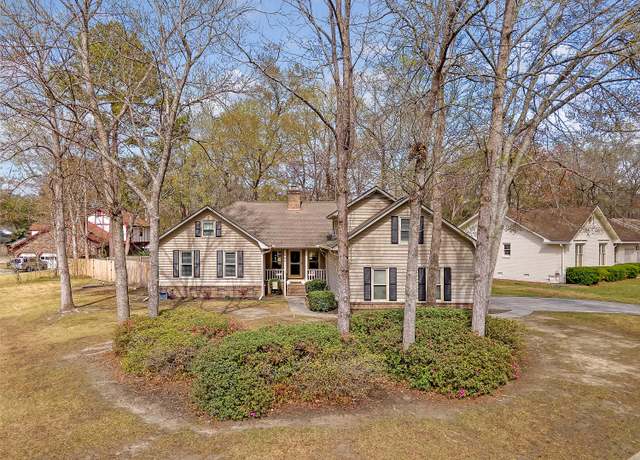 Property at 101 Plantation Dr, Summerville, SC 29485, 4 beds, 2.5 baths