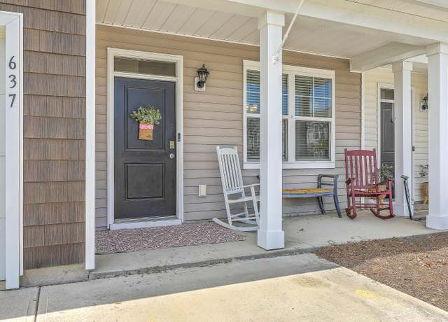 Property at 637 Hilchot Dr, Summerville, SC 29486, 3 beds, 2.5 baths