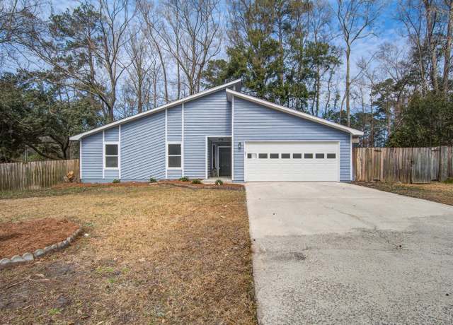 Property at 4618 Moss Ct, Charleston, SC 29420, 3 beds, 2 baths