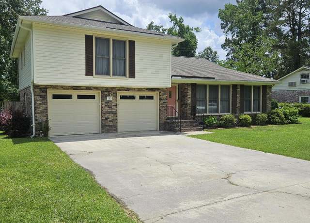 Property at 101 Brittany Ct, Summerville, SC 29485, 3 beds, 2 baths