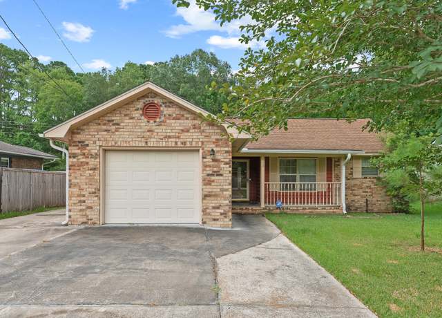 Property at 303 E Pandora Dr, Goose Creek, SC 29445, 3 beds, 2 baths