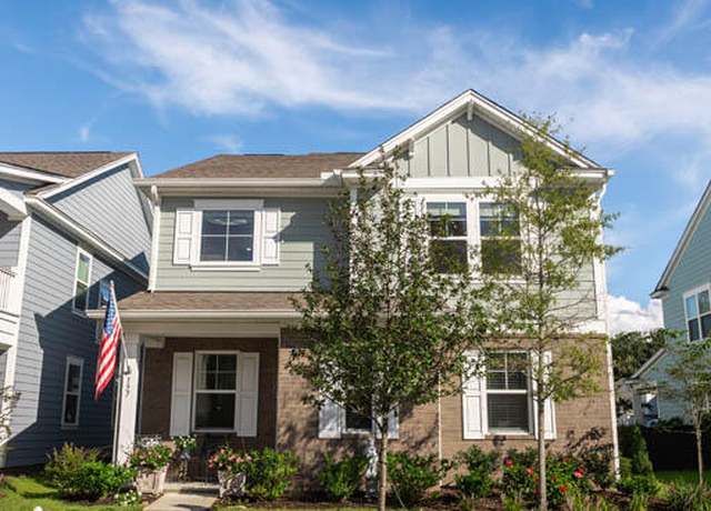 Property at 137 Brant Dr, Summerville, SC 29483, 4 beds, 3 baths