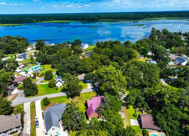 Property at 1813 Albert Storm Ave, Moncks Corner, SC 29461, 6 beds, 3.5 baths