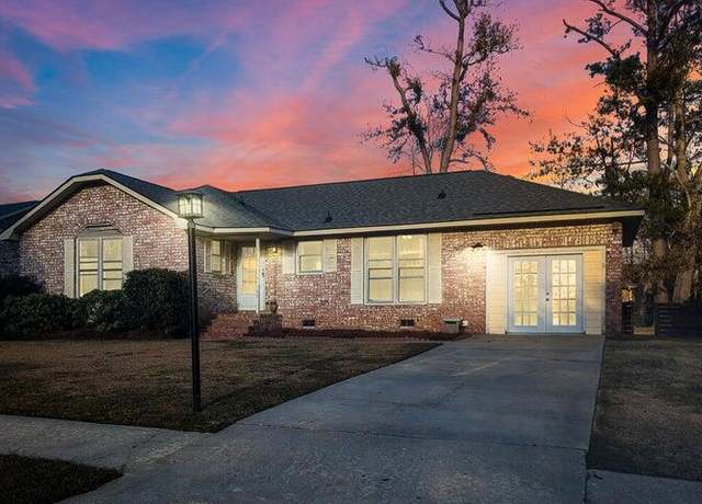 Property at 135 Tall Pines Rd, Ladson, SC 29456, 3 beds, 2 baths