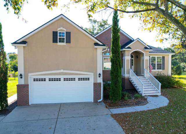 Property at 2206 Magnolia Meadows Dr, Mount Pleasant, SC 29464, 4 beds, 3.5 baths