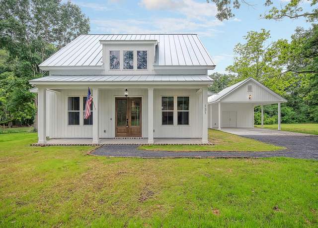 Property at 1 Hendorrich Trl, Huger, SC 29450, 2 beds, 2 baths