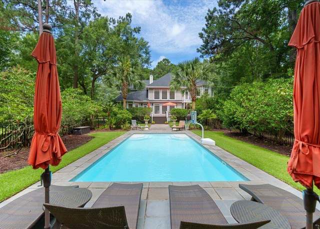 Property at 3171 Pignatelli Cres, Mount Pleasant, SC 29466, 5 beds, 5.5 baths