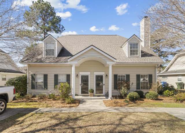 Property at 4850 Habersham Ln, Summerville, SC 29485, 3 beds, 2 baths