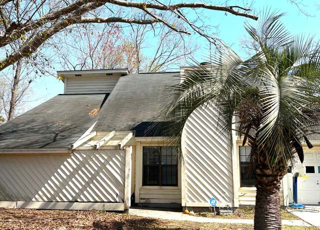 Property at 8330 Longridge Rd, North Charleston, SC 29418, 4 beds, 2.5 baths