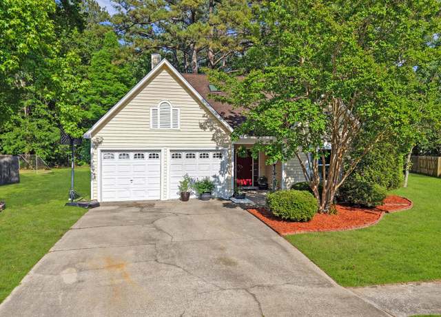 Property at 206 Challis Ct, Goose Creek, SC 29445, 3 beds, 2.5 baths
