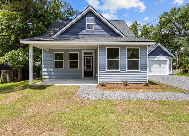Property at 125 Ridge Rd, Summerville, SC 29485, 4 beds, 3 baths