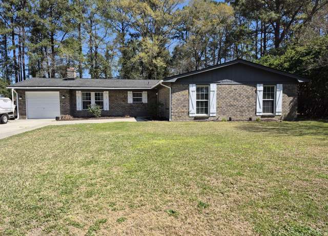 Property at 113 Ford Ct, Summerville, SC 29483, 4 beds, 2 baths