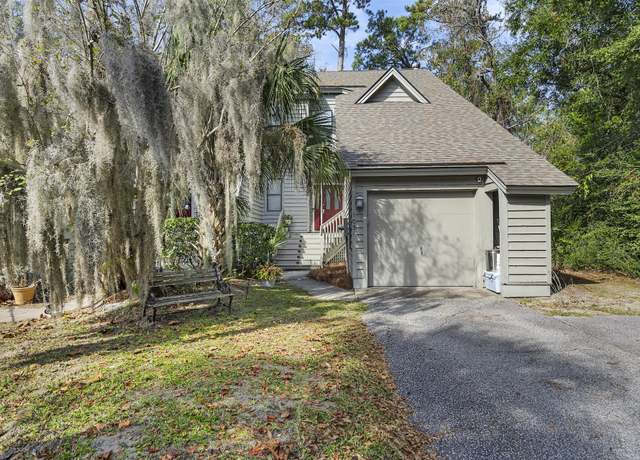 Property at 1031 Marsh Court Ln, Mount Pleasant, SC 29464, 3 beds, 2.5 baths