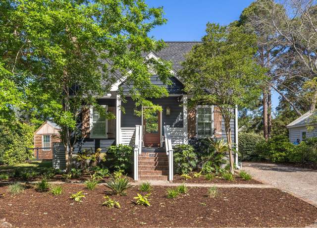 Property at 1516 Village Sq, Mount Pleasant, SC 29464, 2 beds, 2 baths