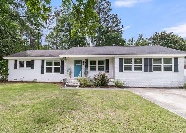 Property at 105 Evatt Dr, Goose Creek, SC 29445, 4 beds, 3 baths