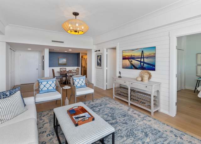 Property at 14 Lockwood Dr Unit 2d, Charleston, SC 29401, 2 beds, 2 baths