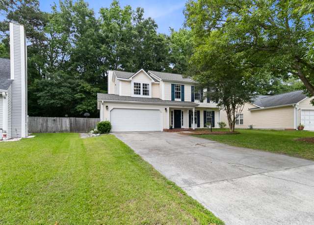Property at 332 Damascus Dr, Summerville, SC 29483, 4 beds, 2.5 baths