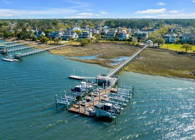 Property at 2156 Cheswick Ln, Mount Pleasant, SC 29466, 4 beds, 3.5 baths