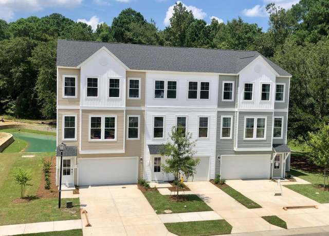 Property at 503 Caledon Ct, Johns Island, SC 29455, 4 beds, 3.5 baths