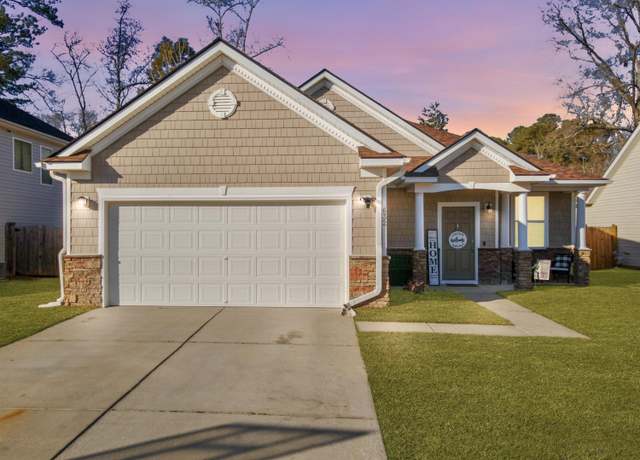 Property at 632 Grassy Hill Rd, Summerville, SC 29483, 3 beds, 2 baths