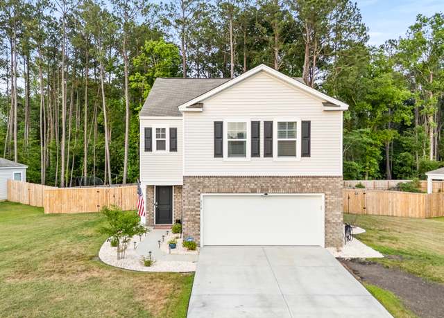 Property at 514 Shady Maple St, Moncks Corner, SC 29461, 4 beds, 2.5 baths