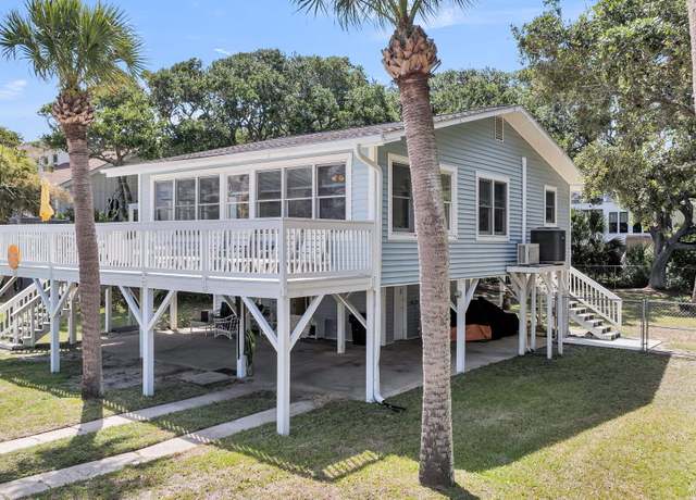 Property at 705 Palmetto Blvd, Edisto Beach, SC 29438, 3 beds, 2.5 baths