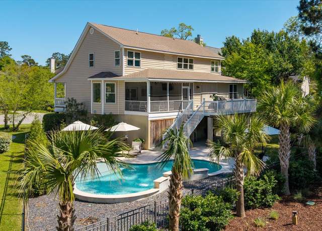 Property at 1339 River Otter Ct, Mount Pleasant, SC 29466, 4 beds, 3.5 baths