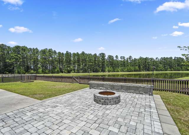 Property at 316 Beachgrass Ln, Summerville, SC 29486, 5 beds, 4.5 baths
