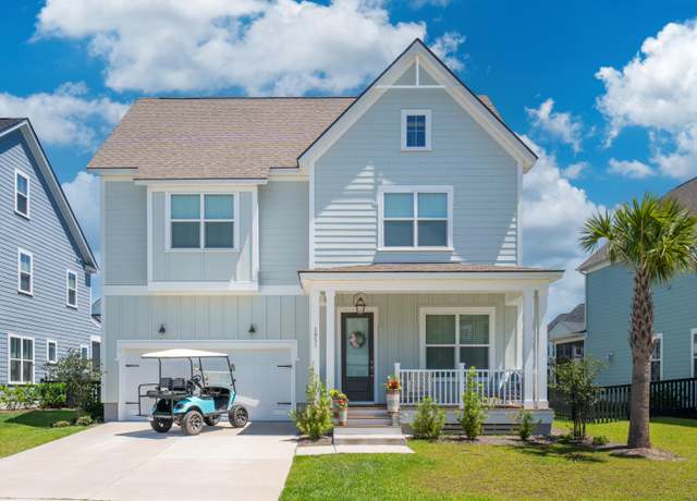 Property at 2951 Clearwater Dr, Mount Pleasant, SC 29466, 4 beds, 3.5 baths