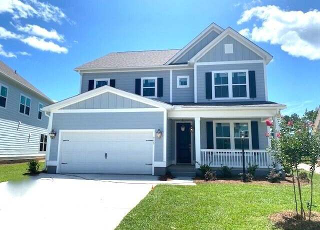 Property at 755 Maynard Ln, Summerville, SC 29486, 5 beds, 3.5 baths