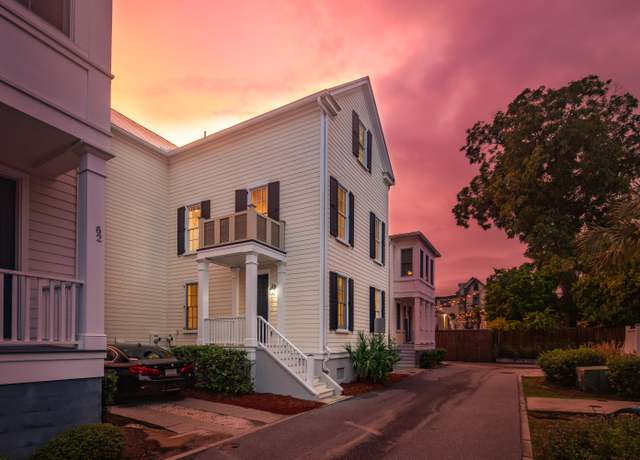 Property at 58 Dereef Ct, Charleston, SC 29403, 3 beds, 2.5 baths