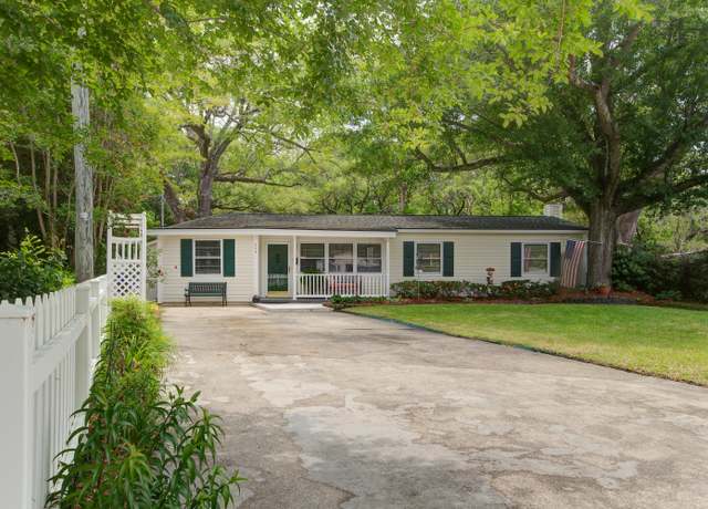 Property at 344 Lantana Dr, Charleston, SC 29407, 3 beds, 2 baths
