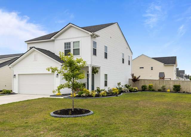 Property at 401 Carrara Dr, Summerville, SC 29486, 4 beds, 3 baths